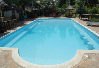 Tulia House Backpackers allows 18 year olds to book a room