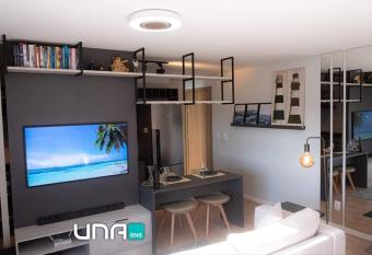 Studio perfeito no Parque Una com vaga de garagem allows 18 year olds to book a room