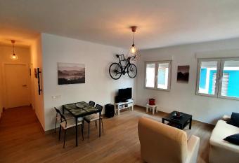 Awesome home in the picturesque city of Ronda. allows 18 year olds to book a room