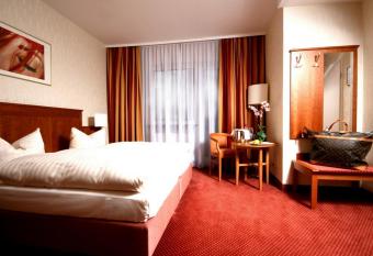 Hotel Wegener allows 18 year olds to book a room