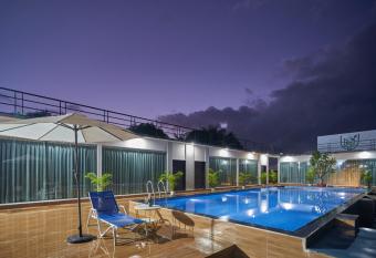 Redhomex Nostalgic Nirvana has Balcony rooms