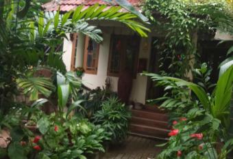 Heavenly Homestay has Balcony rooms