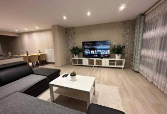 Belle   vasion proche de Li  ge allows 18 year olds to book a room