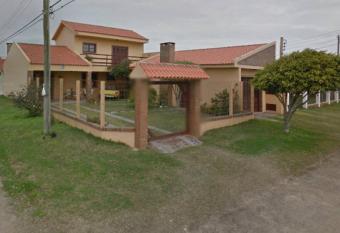 Casa Excelente ao lado da Praia has Balcony rooms