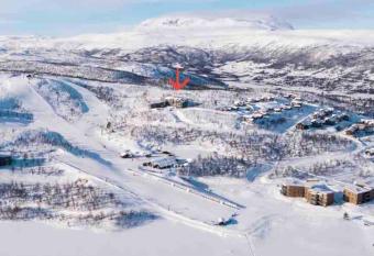 Kikut Panorama, Geilo - sleeps 9pax, ski in/out - Modern 2 floor apart allows 18 year olds to book a room