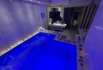 Apartments Pericic has Balcony rooms