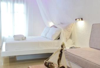 Afytos Lofts has Balcony rooms