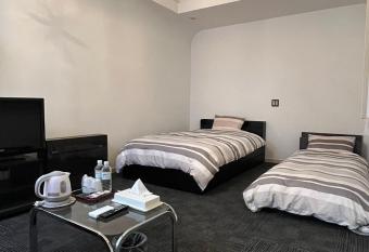                   Robin Hotel allows 18 year olds to book a room