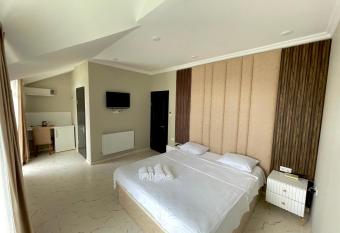 Four Seasons Hotel has Balcony rooms