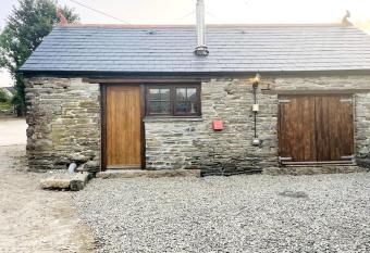 The Little Lodge House allows 18 year olds to book a room