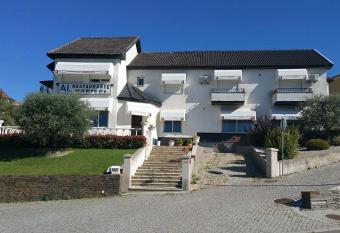Hotel Marisol has Balcony rooms