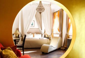 Lounge Apartments allows 18 year olds to book a room