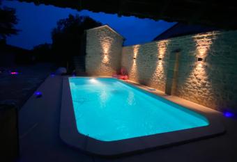 Gite Proven  al du Mas Arnaud has Balcony rooms