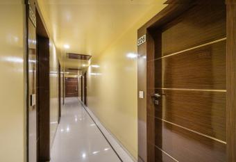 FabHotel Kadamb Inn allows 18 year olds to book a room