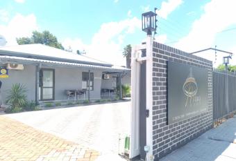 Moko lodge allows 18 year olds to book a room