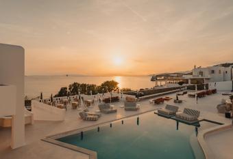 Croco Mykonos has Balcony rooms