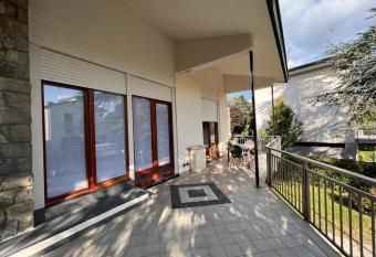 MAC ANDREA has Balcony rooms