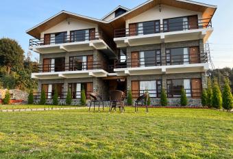 The Stone Age : a boutique hotel has Balcony rooms