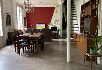 Edificio Quijano allows 18 year olds to book a room