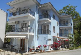 Villa Hermione has Balcony rooms