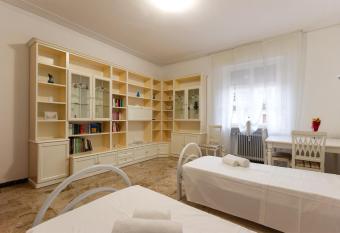 Flower apartment has Balcony rooms