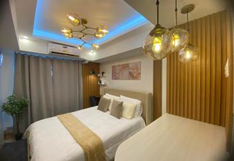 BALI TOWER AZURE NORTH RESIDENCES has Balcony rooms