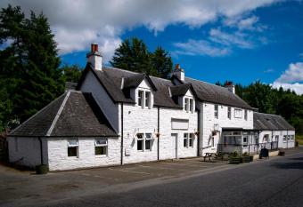 Ballinluig Rooms & Suites allows 18 year olds to book a room
