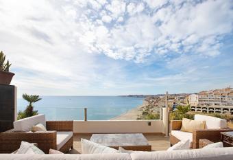 Atico con impresionantes vistas has Smoking rooms