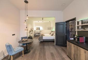 Hof van In & Wellness allows 18 year olds to book a room