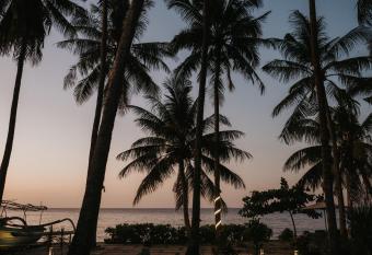 ALOKA BAHARI Villas has Balcony rooms