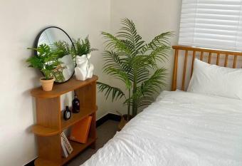 Maison de Haenggung allows 18 year olds to book a room