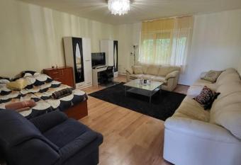 Wishy Washy House has Balcony rooms