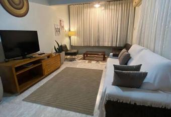 Apartamento (Pr  x. Hosp. S. Rita has Balcony rooms