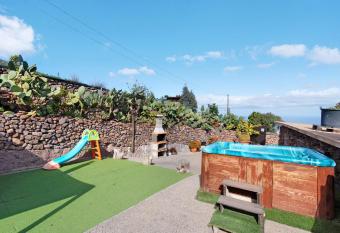 Hogar vacacional Talumaya has Smoking/Balcony rooms