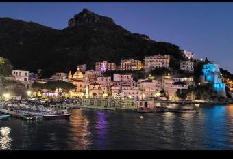 La casa a mare has Balcony rooms