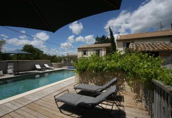 Mas des Tourterelles has Balcony rooms