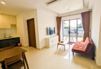 Lovina 5-03 at Harbour Bay Residence(Ferry Terminal) allows 18 year olds to book a room