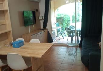 Pont Royal has Balcony rooms