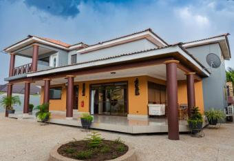 Ampric Guest house and Lounge has Balcony rooms