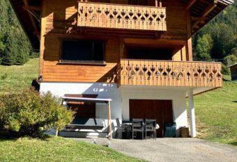 Chalet luxueux has Balcony rooms