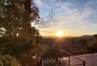 Rinc  n de Pita has Balcony rooms