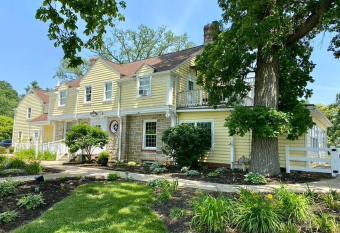 Bucyrus Country Living Furnished Apt allows 18 year olds to book a room