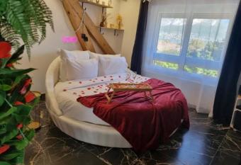 La Suite - Romantique Room allows 18 year olds to book a room