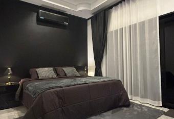 Hua Hin Oasis allows 18 year olds to book a room