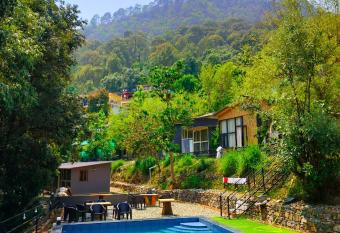 Arayam Bhimtal has Balcony rooms