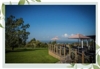 The Crescent Turner Hotel has Balcony rooms