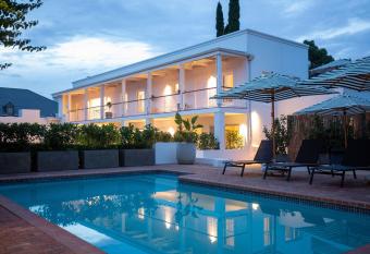 Middedorp Apartments has Balcony rooms