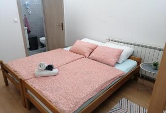 Hostel Poslon allows 18 year olds to book a room