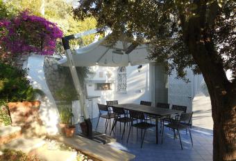 Villino La Piccolissima has Balcony rooms