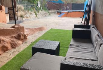 Finca el Lomo, Alojamiento Entero allows 18 year olds to book a room